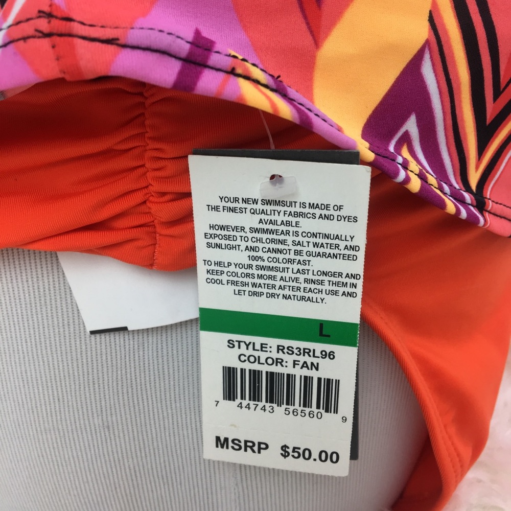Nike & Kenneth Cole Mix & Match tankini - Picture 6 of 8
